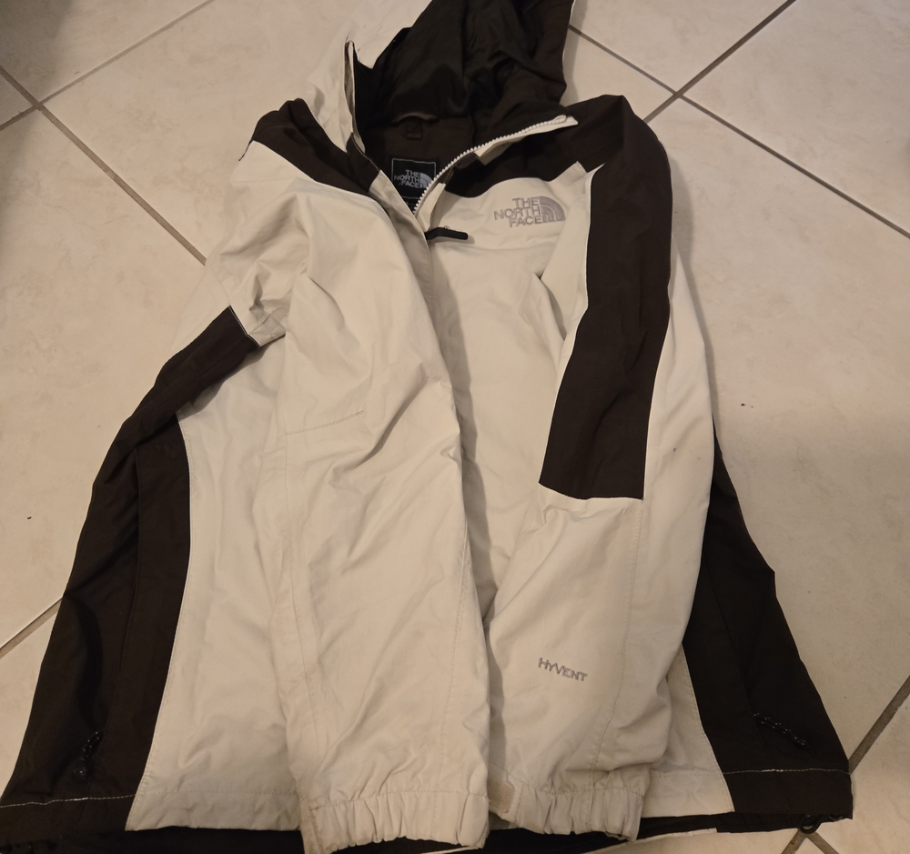 The North Face Women's Two-Tone Hooded Ski Jacket - Cream & Dark Brown